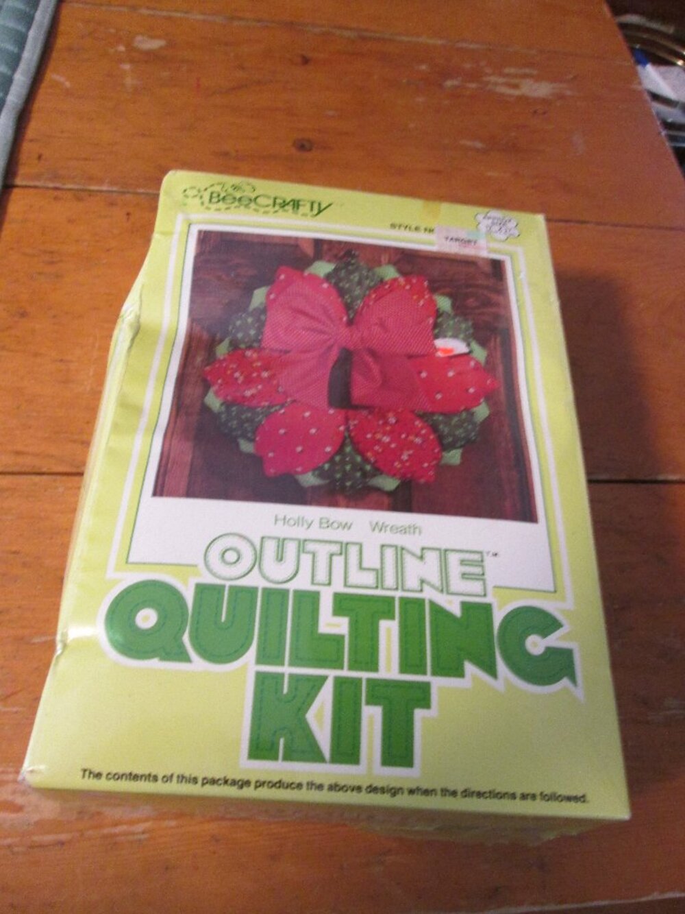 cottage core BeeCrafty 17x17 outline quilting kit Holly bow wreath